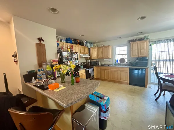 $335,000 | 14 Old Fitch Hill Road, Unit B, Montville, CT 06382