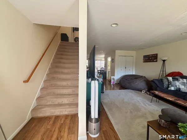 $335,000 | 14 Old Fitch Hill Road, Unit B, Montville, CT 06382