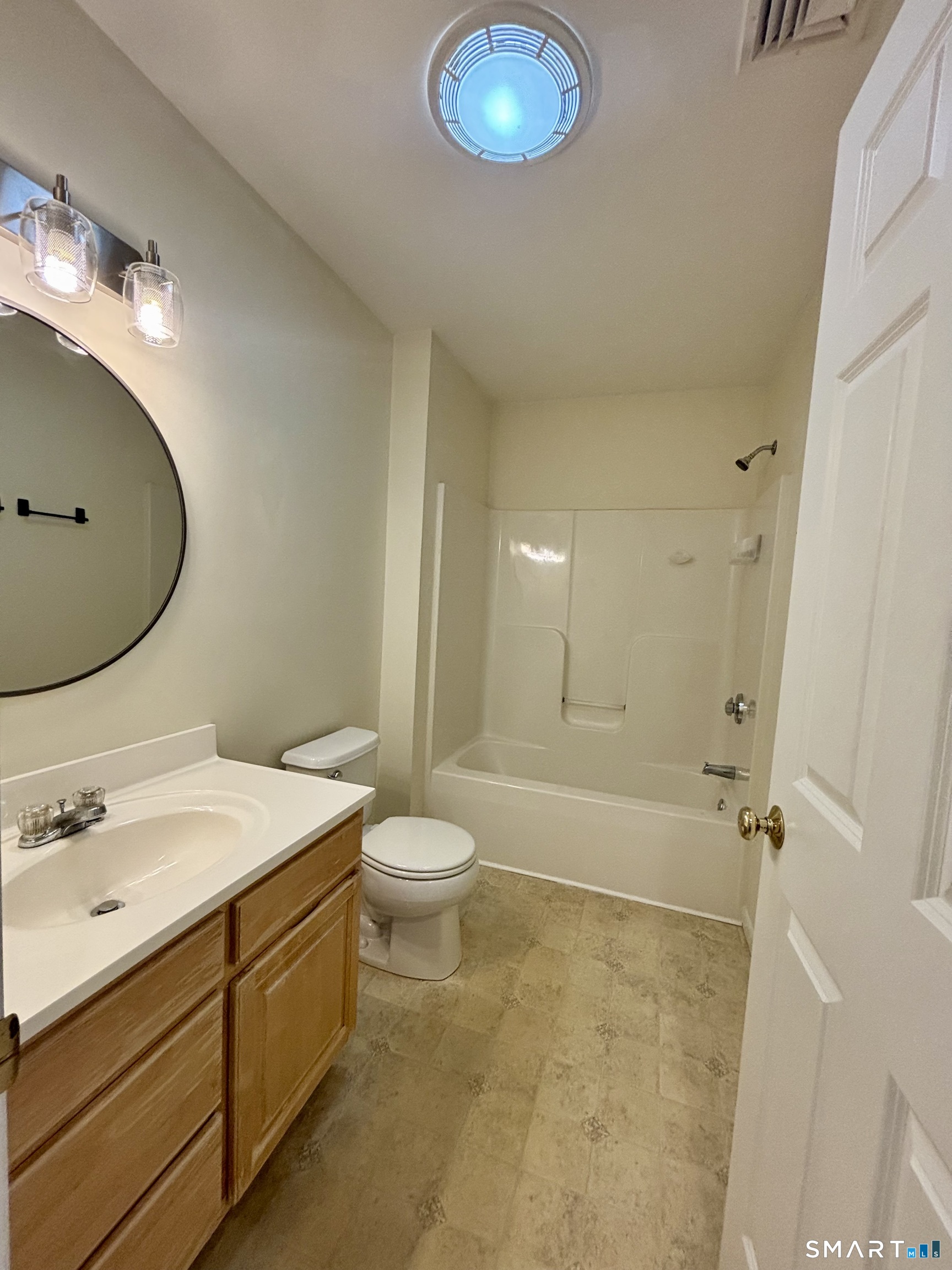 14 Old Fitch Hill Road, Unit B Montville, CT 06382 - Photo 16 of 31