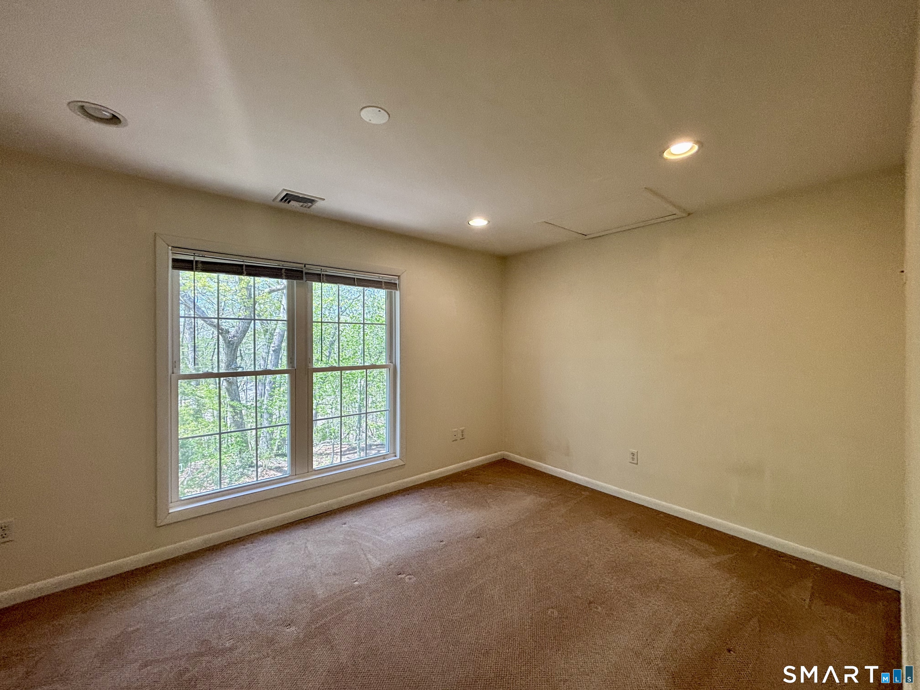 14 Old Fitch Hill Road, Unit B Montville, CT 06382 - Photo 17 of 31