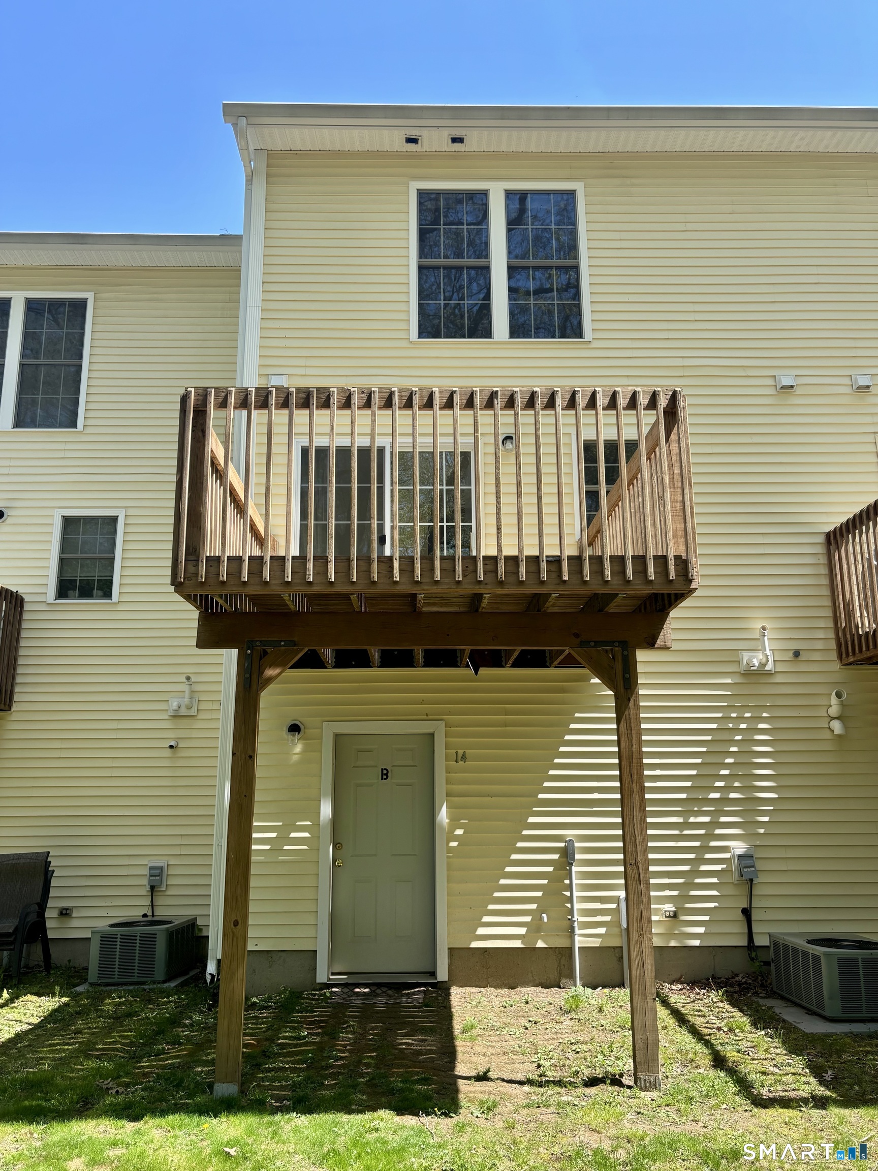 14 Old Fitch Hill Road, Unit B Montville, CT 06382 - Photo 2 of 31