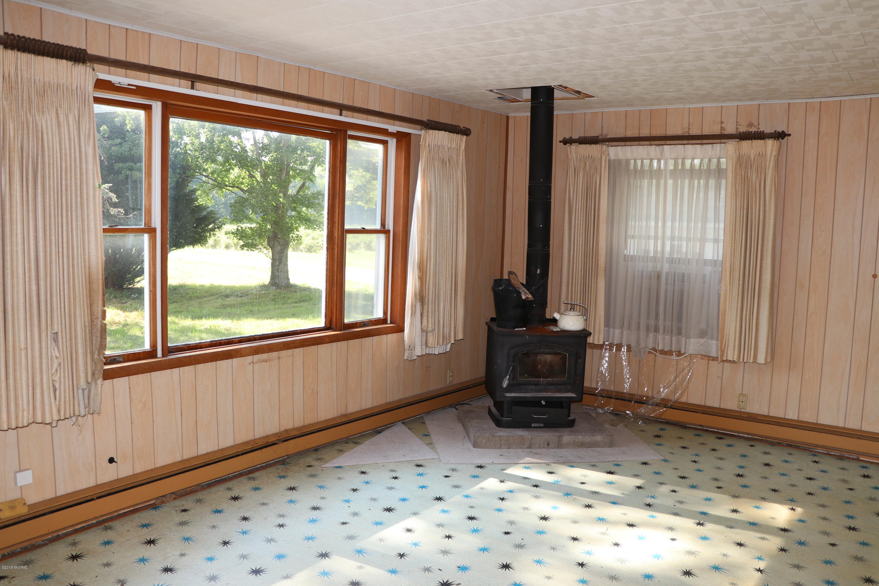 3835 Pier Road Benton Harbor, MI 49022 - Photo 12 of 37 IMG_5395 - Copy