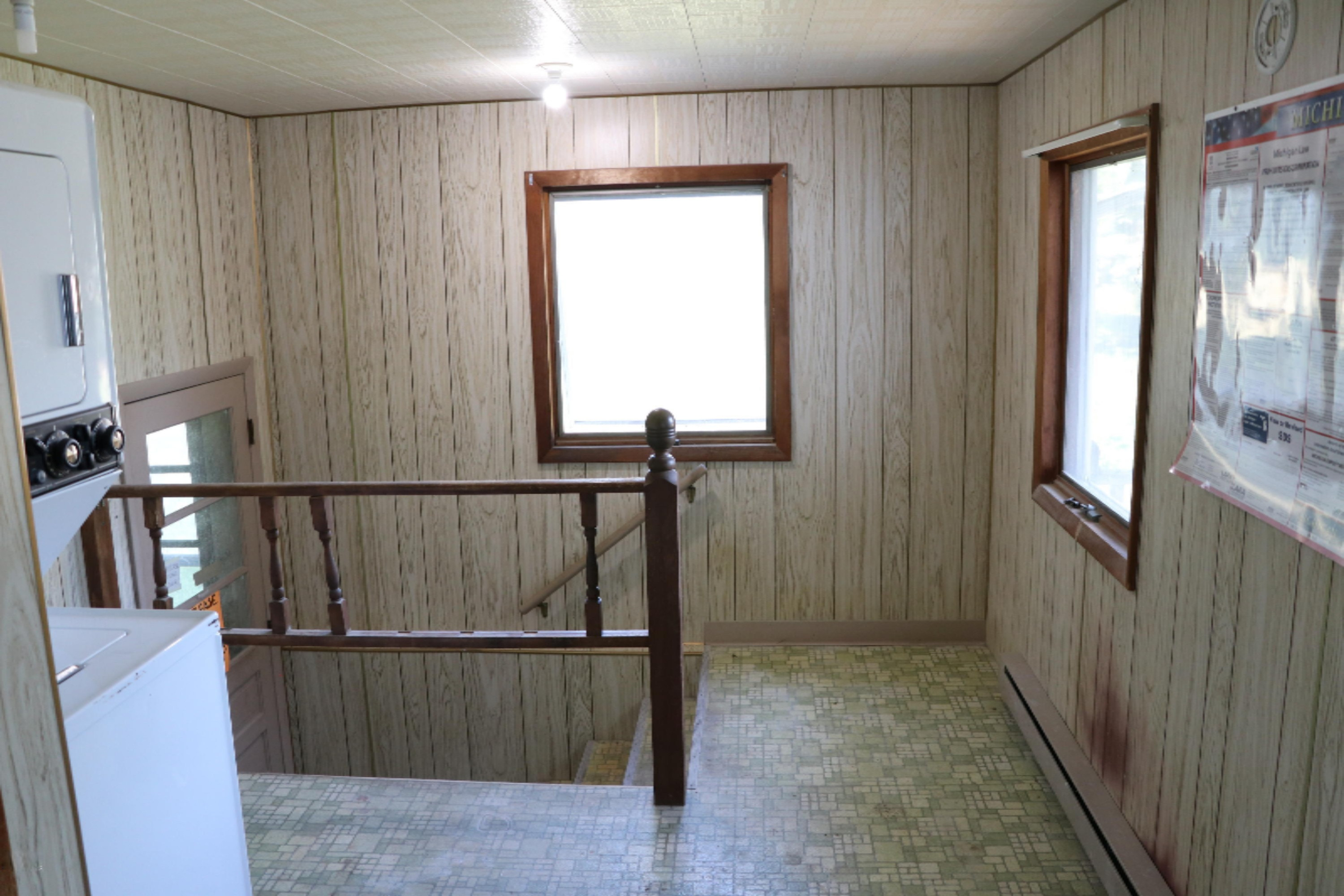 3835 Pier Road Benton Harbor, MI 49022 - Photo 17 of 37 IMG_5426