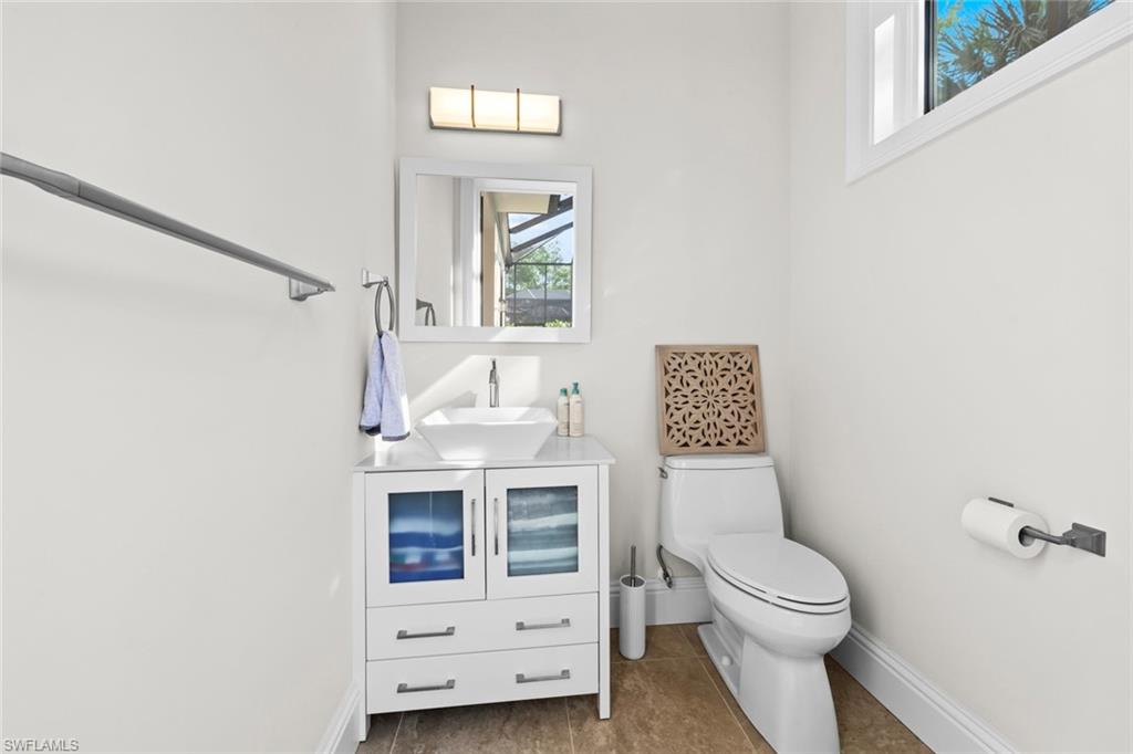 2879 Coco Lakes Drive Naples, FL 34105 - Photo 18 of 49