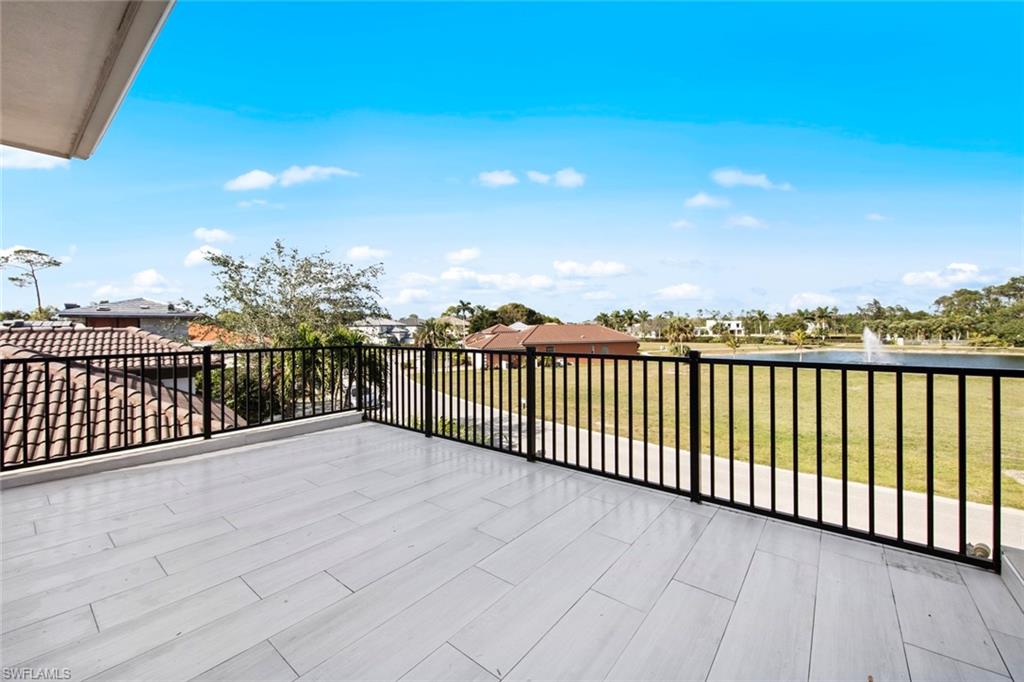 2879 Coco Lakes Drive Naples, FL 34105 - Photo 34 of 49