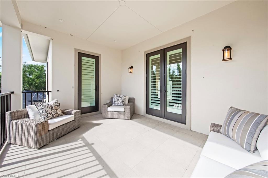 2879 Coco Lakes Drive Naples, FL 34105 - Photo 35 of 49