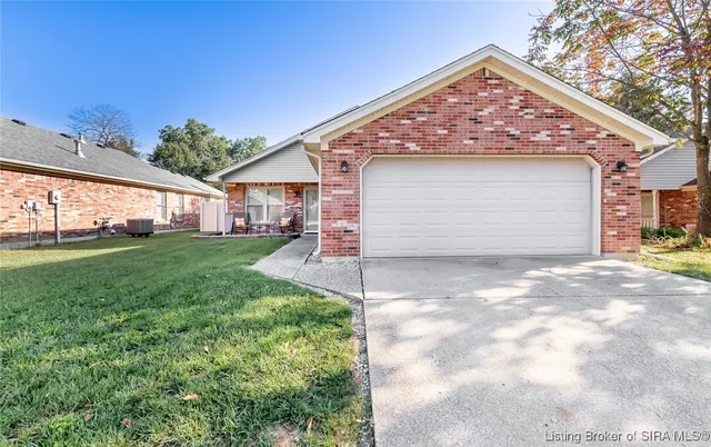 $239,500 | 4203 Treesdale Drive, Sellersburg, IN 47172