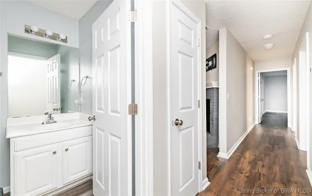 $239,500 | 4203 Treesdale Drive, Sellersburg, IN 47172