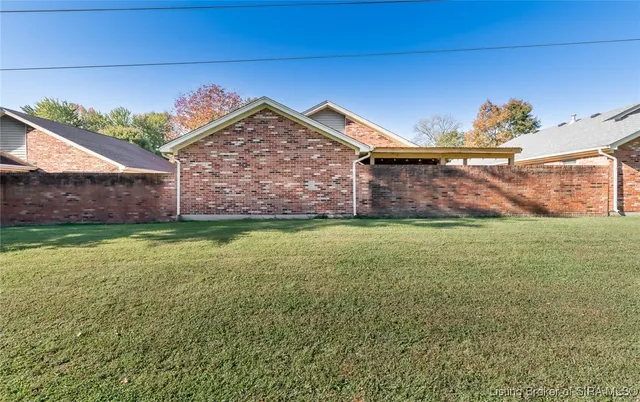 $239,500 | 4203 Treesdale Drive, Sellersburg, IN 47172