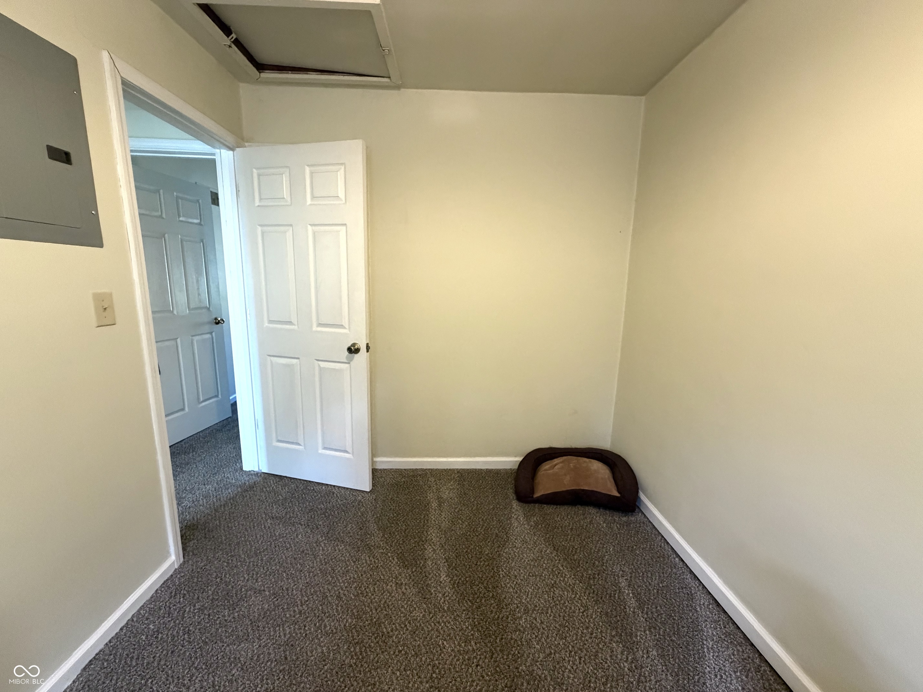 705 West 29th Street Anderson, IN 46016 - Photo 9 of 15