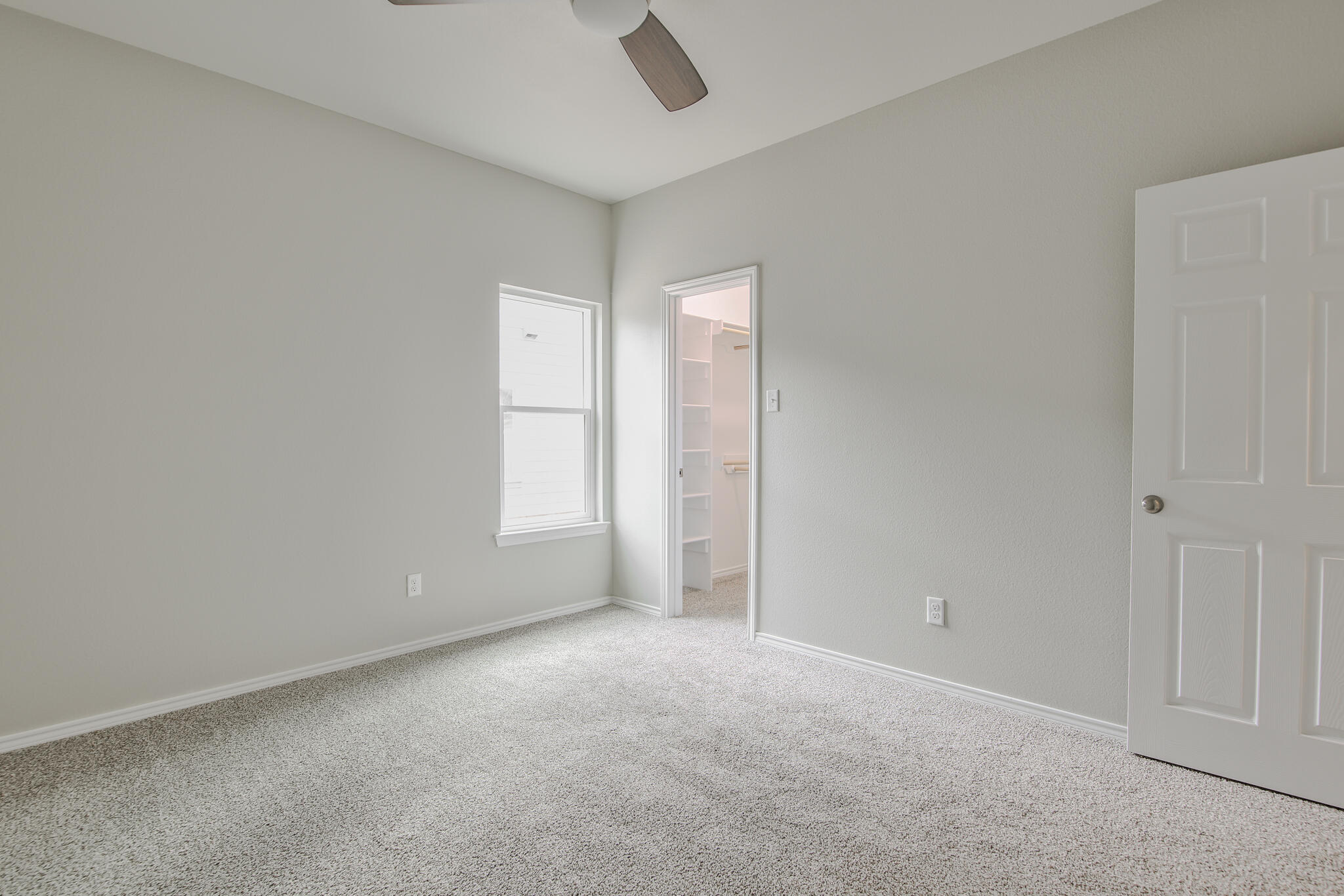 3115-3117 74th Street Lubbock, TX 79423 - Photo 18 of 37 a view of an empty room and window