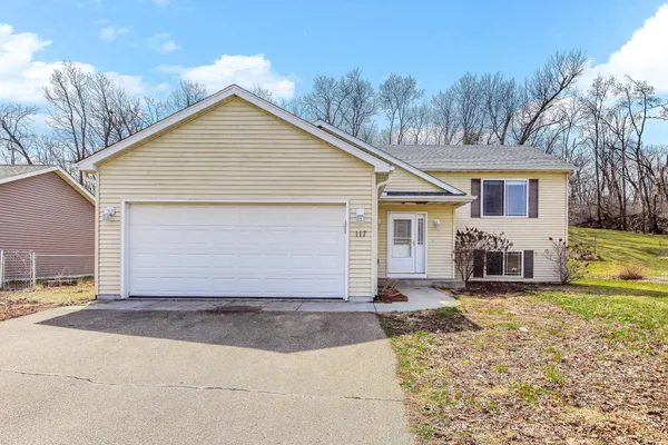 $315,000 | 117 Valley Court, Cannon Falls, MN 55009