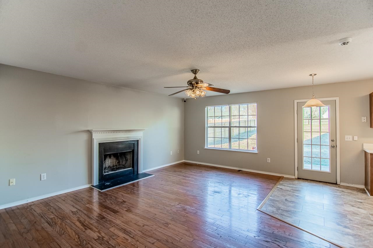 403 Tripmont Court Simpsonville, SC 29680 - Photo 15 of 31