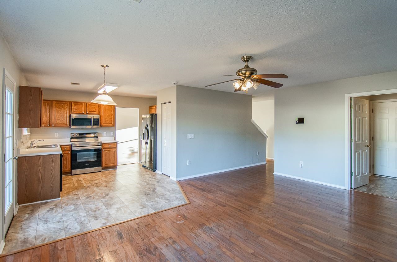 403 Tripmont Court Simpsonville, SC 29680 - Photo 17 of 34