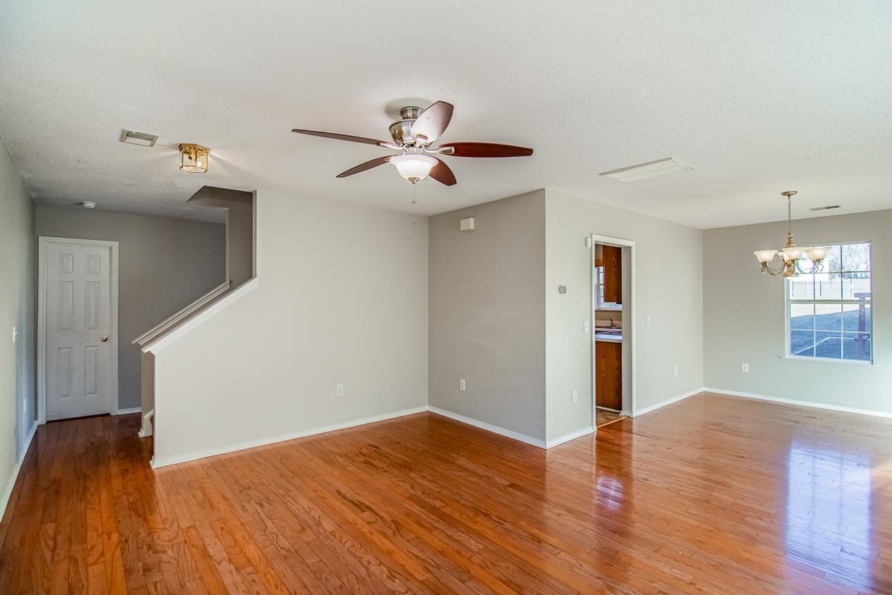 403 Tripmont Court Simpsonville, SC 29680 - Photo 4 of 31