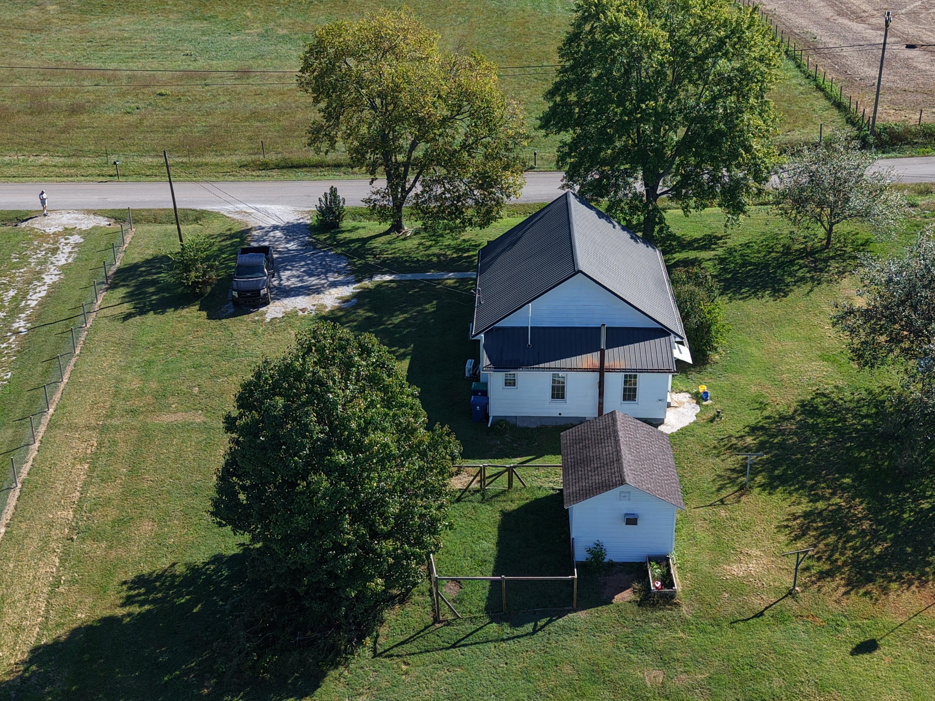1221 Elihu Cabin Hollow Road Somerset, KY 42501 - Photo 26 of 29 DJI_20260928111928_0118_D