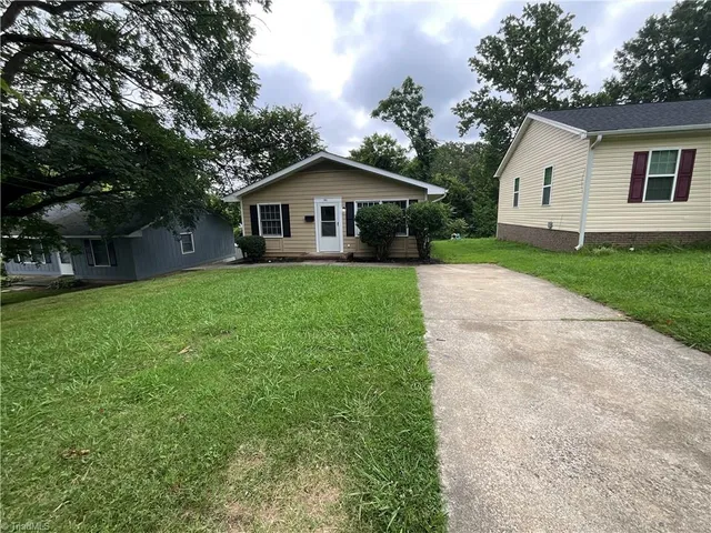 $1,295 | 1001 South Josephine Boyd Street, Greensboro, NC 27403