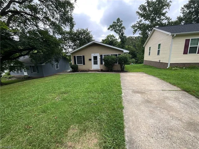 $1,295 | 1001 South Josephine Boyd Street, Greensboro, NC 27403