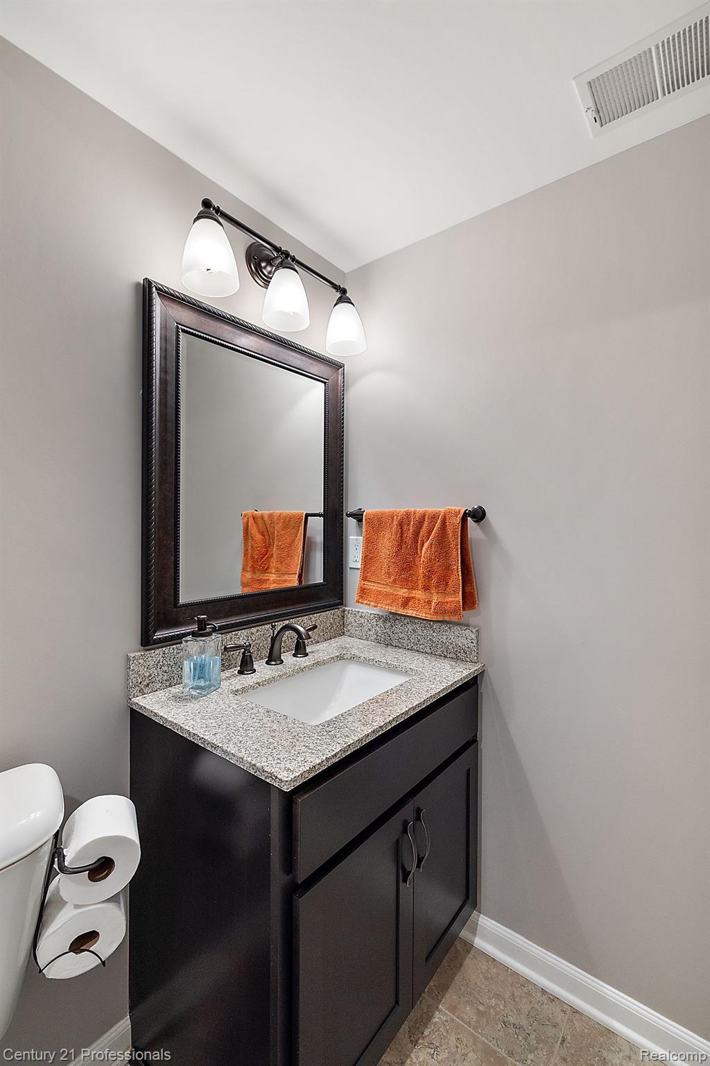 6921 Oakhurst Ridge Road Clarkston, MI 48348 - Photo 26 of 74 Gallery Image 26