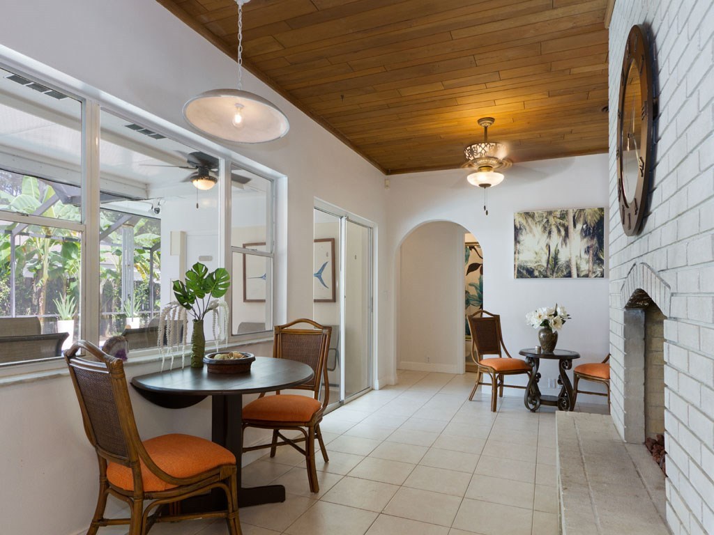 611 Date Palm Road Vero Beach, FL 32963 - Photo 11 of 36