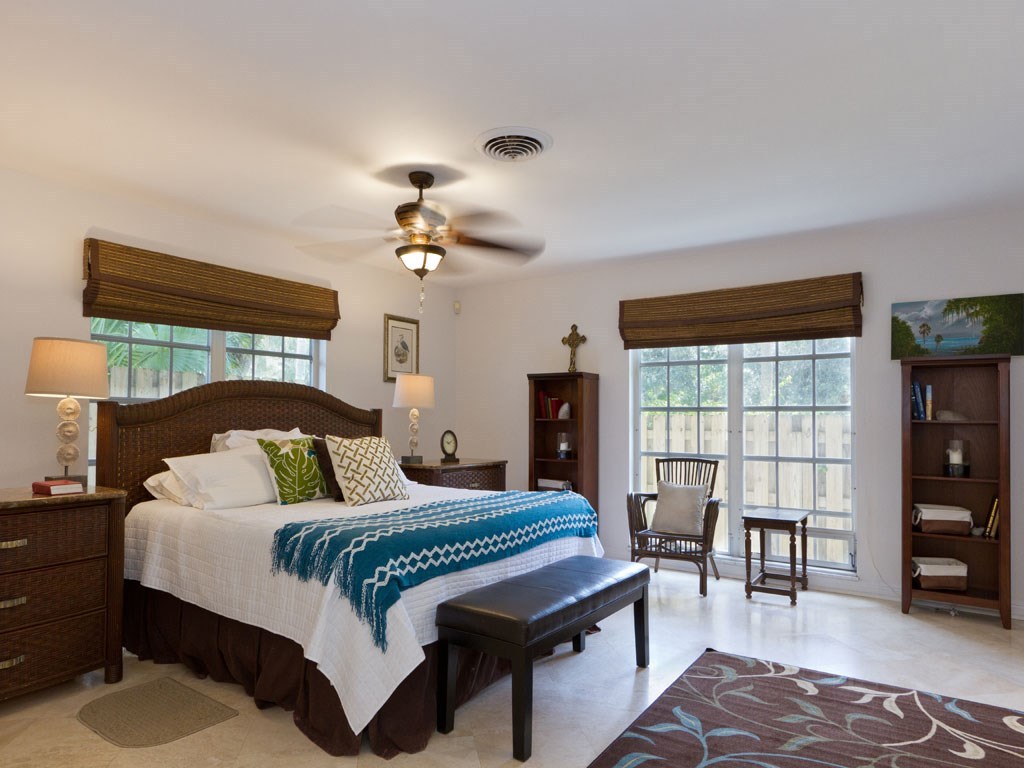 611 Date Palm Road Vero Beach, FL 32963 - Photo 15 of 36
