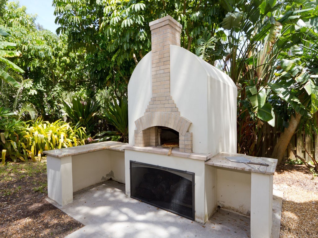 611 Date Palm Road Vero Beach, FL 32963 - Photo 33 of 36