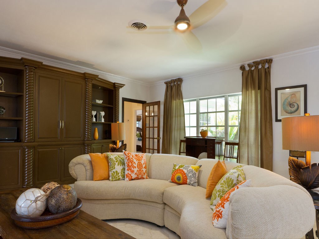 611 Date Palm Road Vero Beach, FL 32963 - Photo 8 of 36