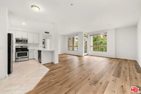 $785,000 | 13044 Pacific Promenade, Unit 214, Playa Vista, CA 90094