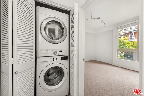 $785,000 | 13044 Pacific Promenade, Unit 214, Playa Vista, CA 90094