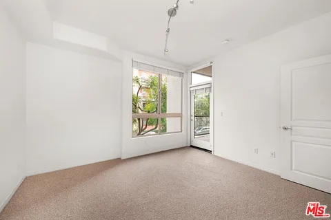 $785,000 | 13044 Pacific Promenade, Unit 214, Playa Vista, CA 90094