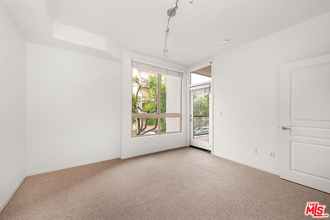 13044 Pacific Promenade, Unit 214 Playa Vista, CA 90094 - Photo 13 of 23