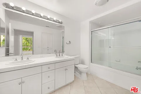 $785,000 | 13044 Pacific Promenade, Unit 214, Playa Vista, CA 90094