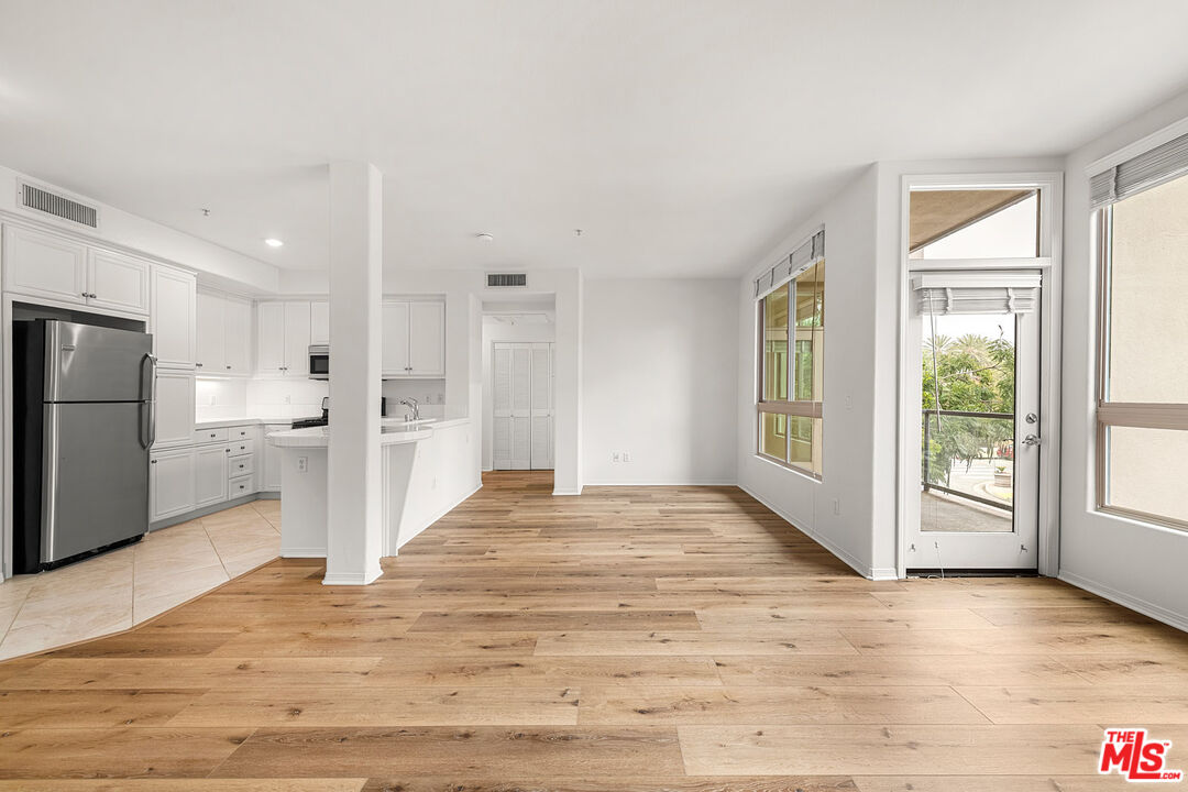 13044 Pacific Promenade, Unit 214 Playa Vista, CA 90094 - Photo 2 of 23