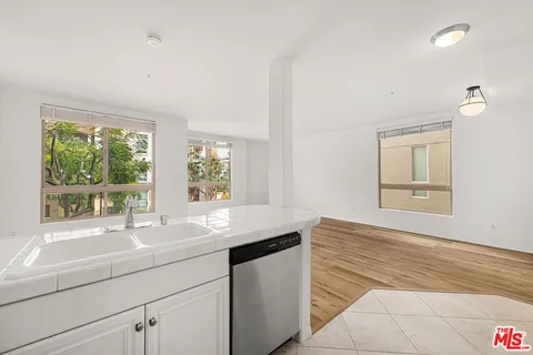 $785,000 | 13044 Pacific Promenade, Unit 214, Playa Vista, CA 90094