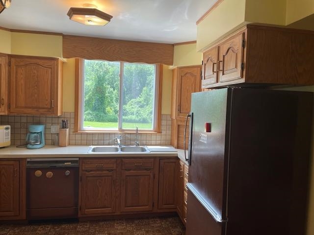 6127 Duffield Road Swartz Creek, MI 48473 - Photo 5 of 29 50081773-4.JPG