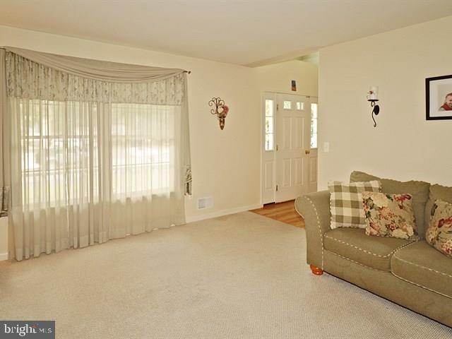 220 Sextant Road Manahawkin, NJ 08050 - Photo 3 of 25