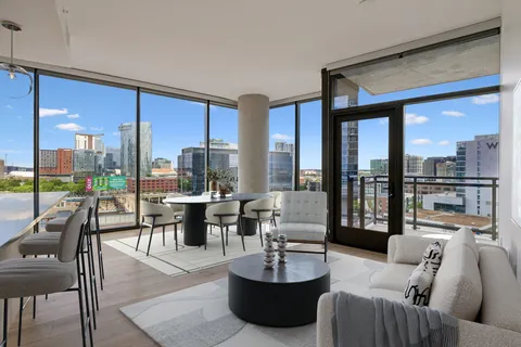 $1,125,000 | 1212 Demonbreun Street, Unit 815, Nashville, TN 37203