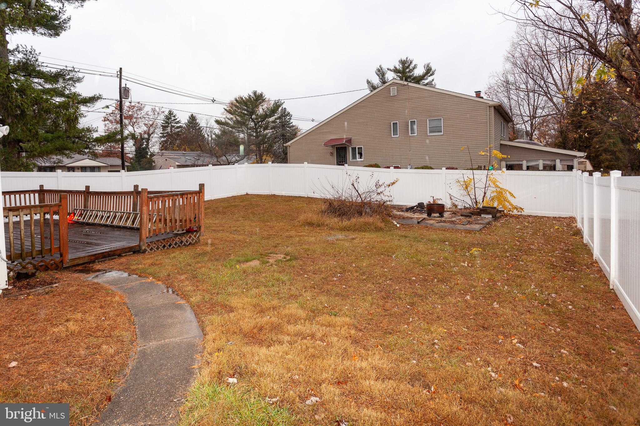 201 Cranford Road Cherry Hill, NJ 08003 - Photo 4 of 25 Yard