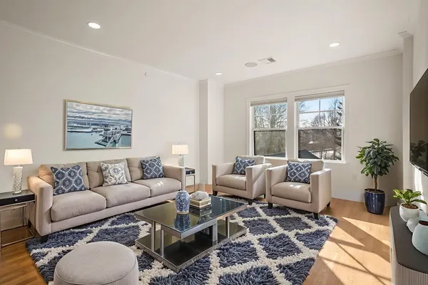 $619,000 | 18 Robert Street, Unit 14, Boston, MA 02131