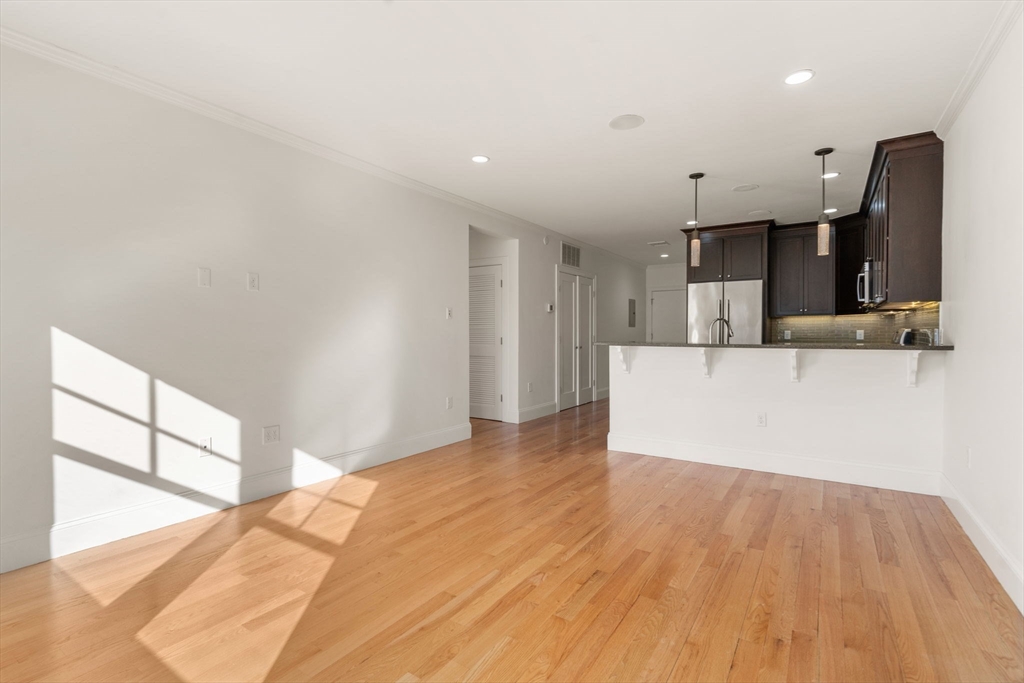 18 Robert Street, Unit 14 Boston, MA 02131 - Photo 8 of 24