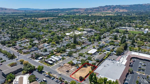 $425,000 | 673 2nd Street West, Sonoma, CA 95476