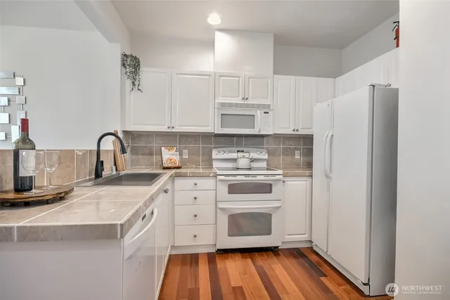 $520,000 | 16232 118th Lane Northeast, Unit 14, Bothell, WA 98011