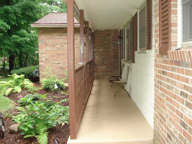 411 Riva Ridge Road Southwest Pataskala, OH 43062 - Photo 3 of 13