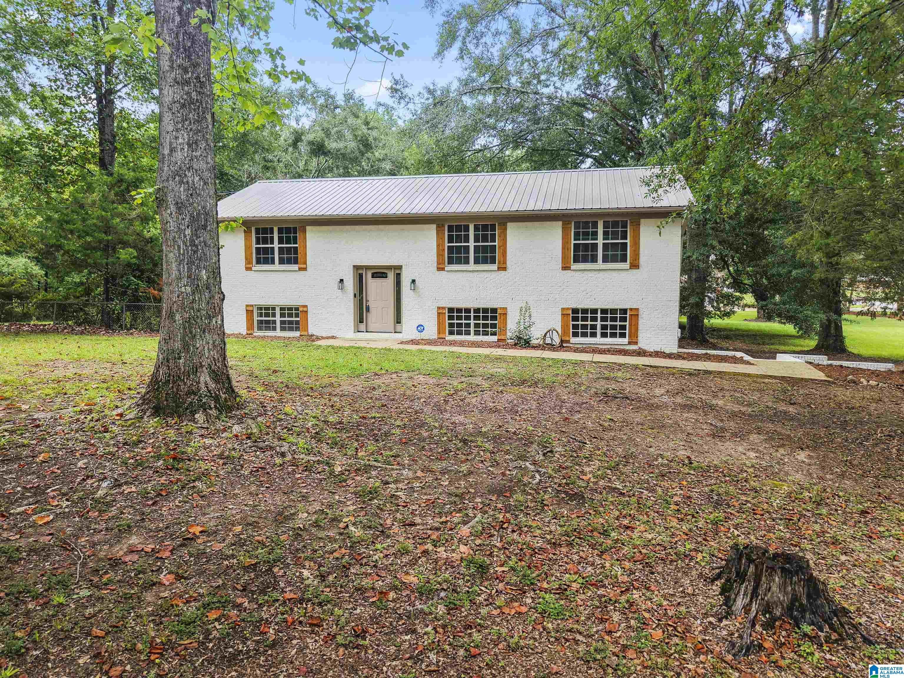 128 Oak Street Alabaster, AL 35114 - Photo 2 of 40