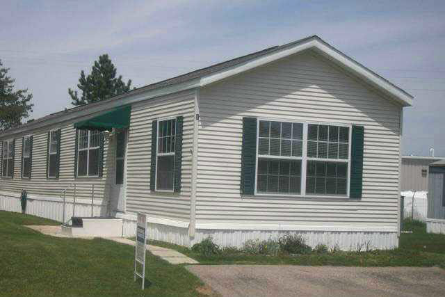 2798 South Country Club Road Warsaw, IN 46580 - Photo 1 of 3 Gallery Image 1
