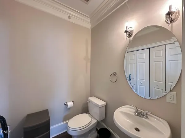 $1,250 | 900 Canenaugh Drive, Unit 305, Raleigh, NC 27604