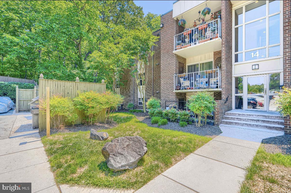 14 Mountbatten Court Baltimore, MD 21207 - Photo 2 of 15