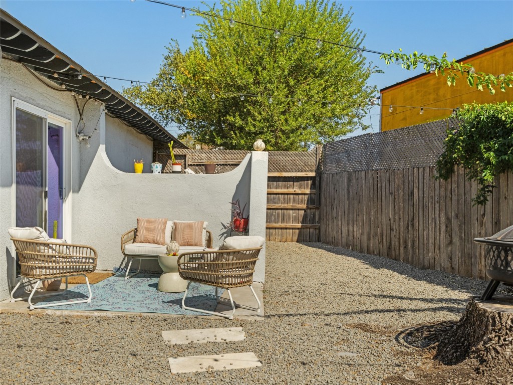 1307 East St Johns Avenue, Unit B Austin, TX 78752 - Photo 25 of 27 a outdoor space with a patio