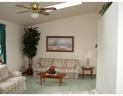 265 Deerfield Road Washington, PA 15301 - Photo 5 of 18 Living Room.