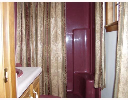 265 Deerfield Road Washington, PA 15301 - Photo 10 of 18 Master Bath/Spa.